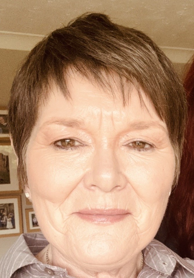 Lesley Bowes